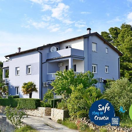 Apartmani Novotny Plavi Banjol Buitenkant foto
